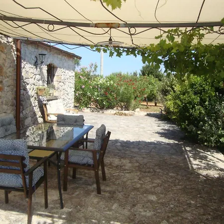 Trullo Piervi Villa *